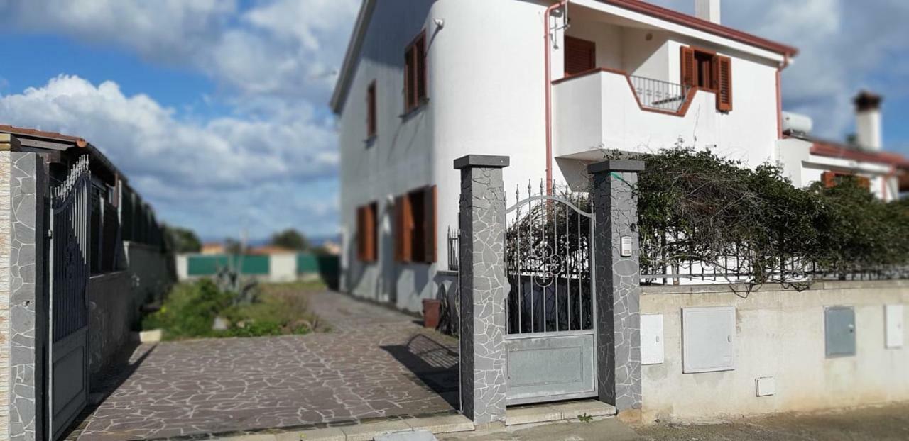 Villa Rosa SantʼAntìoco Dış mekan fotoğraf