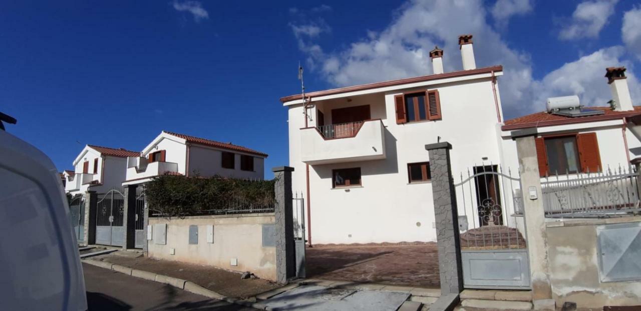 Villa Rosa SantʼAntìoco Dış mekan fotoğraf